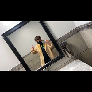 Meet your Posher, Marcos